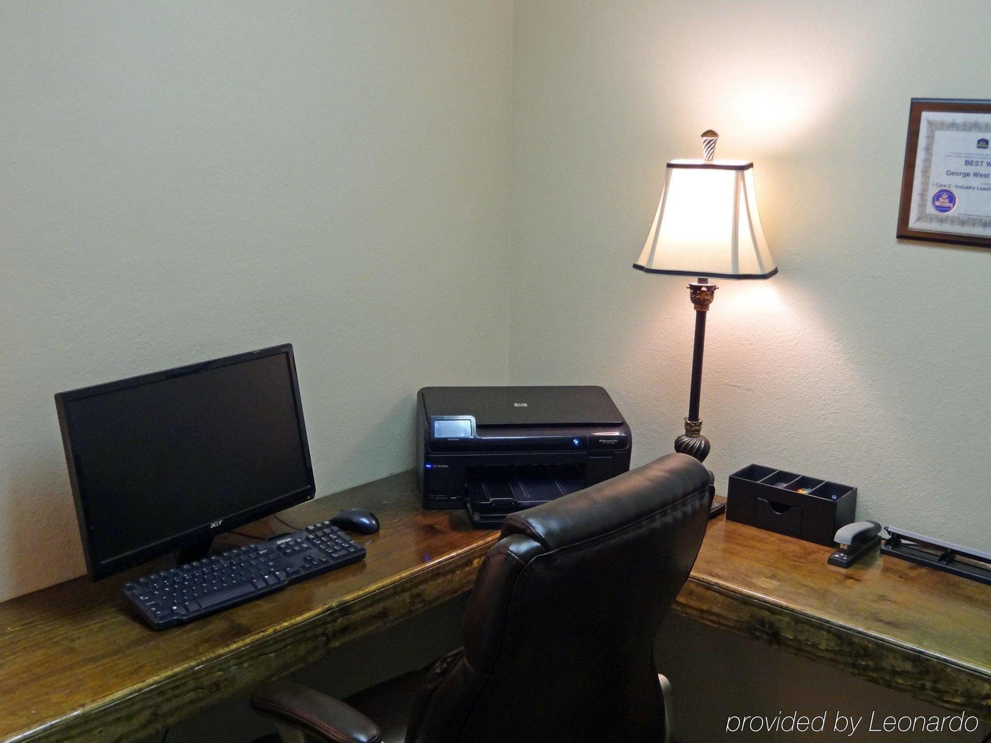 Best Western George West Executive Inn Konforlar fotoğraf